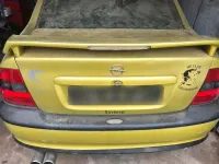 Gebraucht Opel Vectra 194 PS (142 kW) 1998 Gelb Limousine