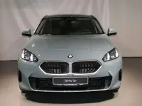 Neu BMW 116 122 PS (89 kW) 2026 Cape york grün metallic Kleinwagen