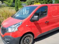 Gebraucht Renault Traffic 115 PS (84 kW) 2015 Rot Van / Kleinbus