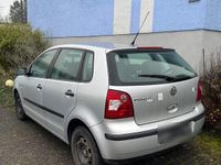 Gebraucht VW Polo 64 PS (47 kW) 2002 Silber Limousine