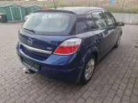 Gebraucht Opel Astra 105 PS (77 kW) 2005 Blau Limousine