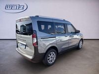 Neu Ford Tourneo Courier Titanium 125 PS (91 kW) 2026 Solarsilber Van / Kleinbus