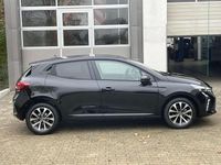 Neu Mitsubishi Colt Plus 91 PS (66 kW) 2025 Royalblau Limousine