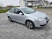 Gebraucht VW Jetta Trendline 102 PS (75 kW) 2006 Reflexsilber metallic Limousine