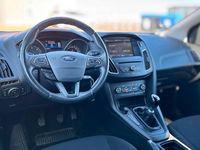 Gebraucht Ford Focus 105 PS (77 kW) 2016 Grau Kombi