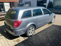 Second-hand Opel Astra 125 CP (91 kW) 2006 Gri Break