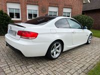 gebraucht BMW 325 E92 i Coupé