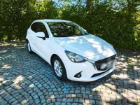 Gebraucht Mazda 2 Edition 90 PS (66 kW) 2015 Weiß Kleinwagen
