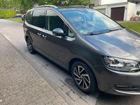 Gebraucht VW Sharan 150 PS (110 kW) 2018 Grau Van / Kleinbus