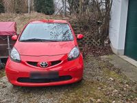 Gebraucht Toyota Aygo 68 PS (50 kW) 2007 Rot Kleinwagen