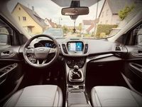 Gebraucht Ford Kuga Titanium 150 PS (110 kW) 2017 Weiß SUV