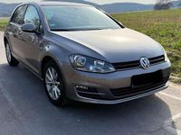 Gebraucht VW Golf VII LOUNGE 125 PS (91 kW) 2015 Grau Limousine