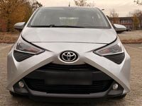 Gebraucht Toyota Aygo Connect Style 72 PS (52 kW) 2019 Silber Kleinwagen