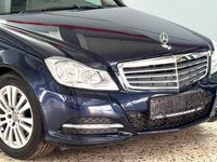 Gebraucht Mercedes C180 156 PS (114 kW) 2011 Blau Limousine