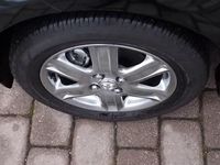 Gebraucht Toyota iQ 68 PS (50 kW) 2010 Schwarz metallic Kleinwagen