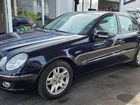 Gebraucht Mercedes E230 204 PS (150 kW) 2008 Tansanitblau Limousine