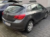 Gebraucht Opel Astra Selection 87 PS (63 kW) 2010 Limousine