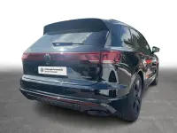 Gebraucht VW Touareg R 462 PS (339 kW) 2025 Grenadillschwarz metallic SUV
