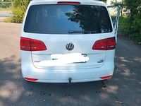 Gebraucht VW Touran 105 PS (77 kW) 2014 Weiß Van / Kleinbus