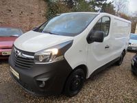 Gebraucht Opel Vivaro 121 PS (88 kW) 2019 Weiß Van / Kleinbus