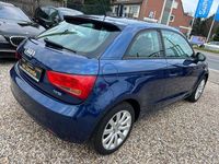 Gebraucht Audi A1 Attraction 122 PS (89 kW) 2011 Blau Kleinwagen