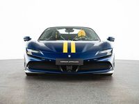 Gebraucht Ferrari SF90 780 PS (573 kW) 2024 Blau Cabrio