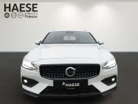 Gebraucht Volvo V60 CC Plus 197 PS (144 kW) 2024 Weiß Kombi