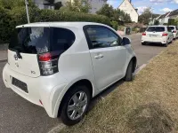 Gebraucht Toyota iQ Basis 68 PS (50 kW) 2009 Weiß Kleinwagen