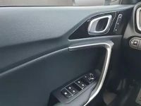 Gebraucht Kia Ceed 179 PS (131 kW) 2025 Deluxeweiss met. Kleinwagen