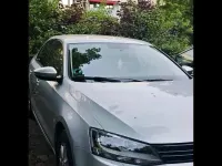 Gebraucht VW Jetta 122 PS (89 kW) 2014 Silber Limousine