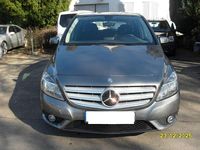 Gebraucht Mercedes B180 122 PS (89 kW) 2013 Grau Van / Kleinbus