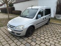 Gebraucht Opel Combo 90 PS (66 kW) 2005 Silber Van / Kleinbus