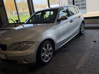 Gebraucht BMW 118 143 PS (105 kW) 2005 Silber Kleinwagen