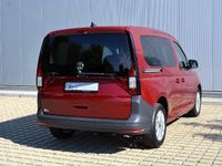 Gebraucht VW Caddy Basis 102 PS (75 kW) 2024 Rot Van / Kleinbus