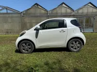 Gebraucht Toyota iQ 68 PS (50 kW) 2009 Weiß Kleinwagen