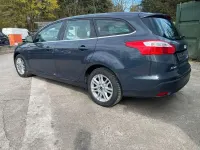 Usata Ford Focus Trend 140 CV (102 kW) 2013 Blu Berlina