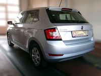 Gebraucht Skoda Fabia 60 PS (44 kW) 2019 Silber Limousine