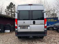Gebraucht Peugeot Boxer 131 PS (96 kW) 2018 Lackierung aluminiumgrau Van