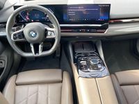 Gebraucht BMW 520 M Sport 197 PS (144 kW) 2024 Schwarz Limousine