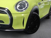 Gebraucht Mini ONE 102 PS (75 kW) 2022 Zesty yellow uni Kleinwagen