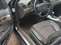 Gebraucht Mercedes E240 177 PS (130 kW) 2003 Schwarz Limousine