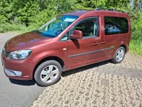 Gebraucht VW Caddy Edition 102 PS (75 kW) 2011 Rot Van / Kleinbus