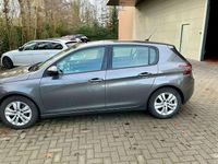 Gebraucht Peugeot 308 Active 110 PS (80 kW) 2020 Lackierung platiniumgrau Kleinwagen