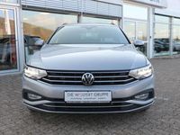Gebraucht VW Passat Business 200 PS (147 kW) 2023 Silber Kombi