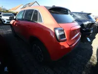 Neu Fiat 600 La Prima 114 kW (156 PS) 2025 Sun of italy orange metallic SUV