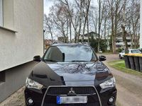 Gebraucht Mitsubishi Outlander 156 PS (114 kW) 2011 Schwarz SUV
