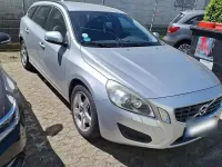 Gebraucht Volvo V60 163 PS (119 kW) 2011 Silber Kombi