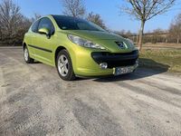 Gebraucht Peugeot 207 Urban Move 95 PS (69 kW) 2009 Grün Limousine