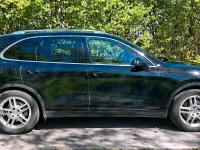 Second-hand Porsche Cayenne 245 CP (180 kW) 2011 Negru SUV