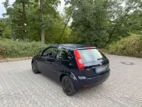 Gebraucht Ford Fiesta 60 PS (44 kW) 2005 Blau Kleinwagen